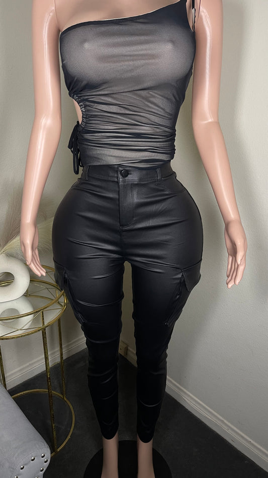 Leather skinny cargo pants