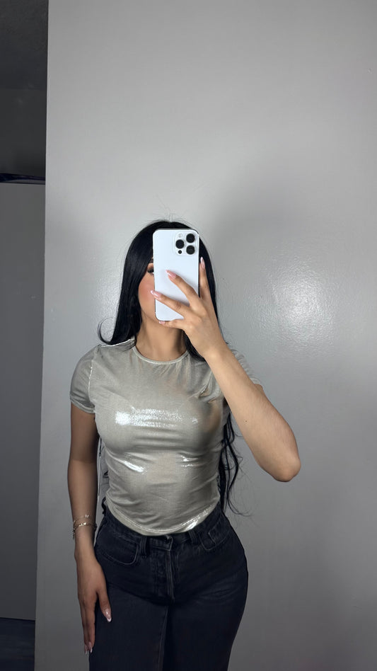 Metallic top